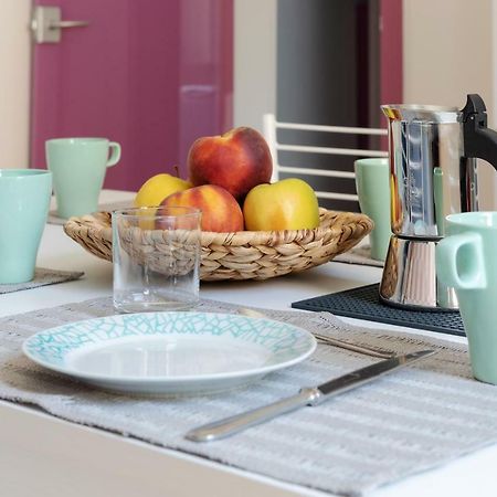 בולוניה Sant'Orsola Colorful Huge Apartment מראה חיצוני תמונה